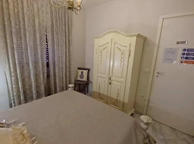 La Corte Delle Vanita